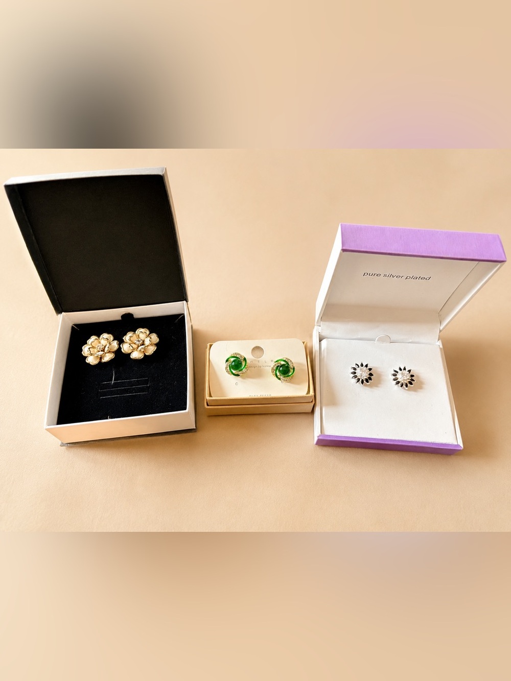 Pick Your Stud! Gold Flower, Green Glass or Silver Sunburst Earring